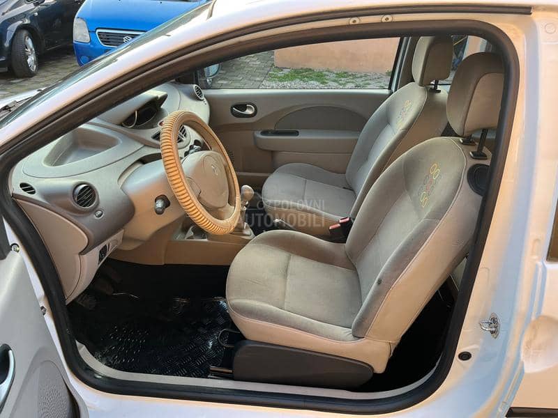 Renault Twingo 1.2 16 v