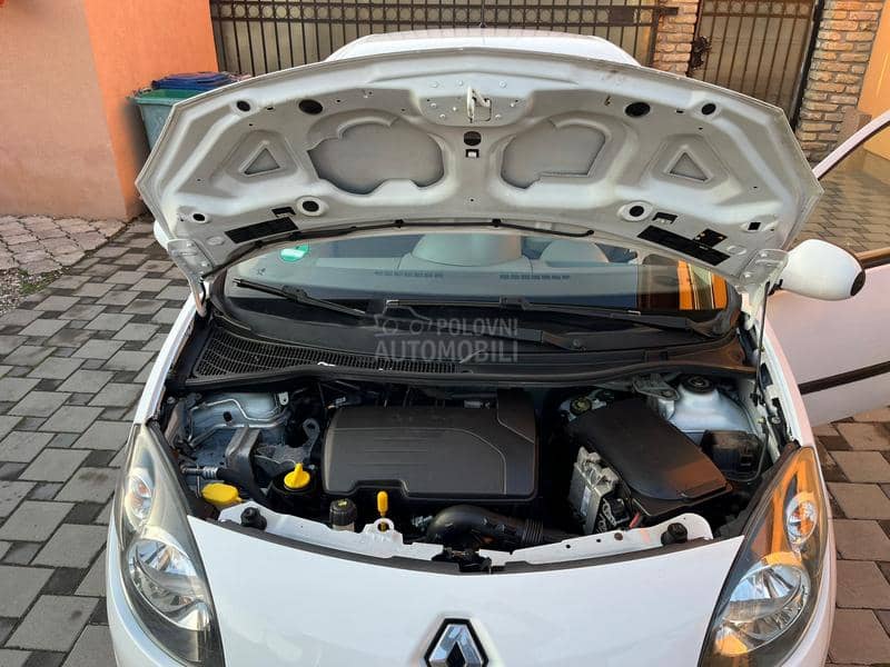 Renault Twingo 1.2 16 v