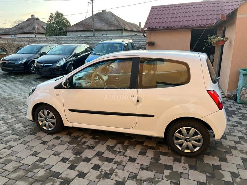 Renault Twingo 1.2 16 v