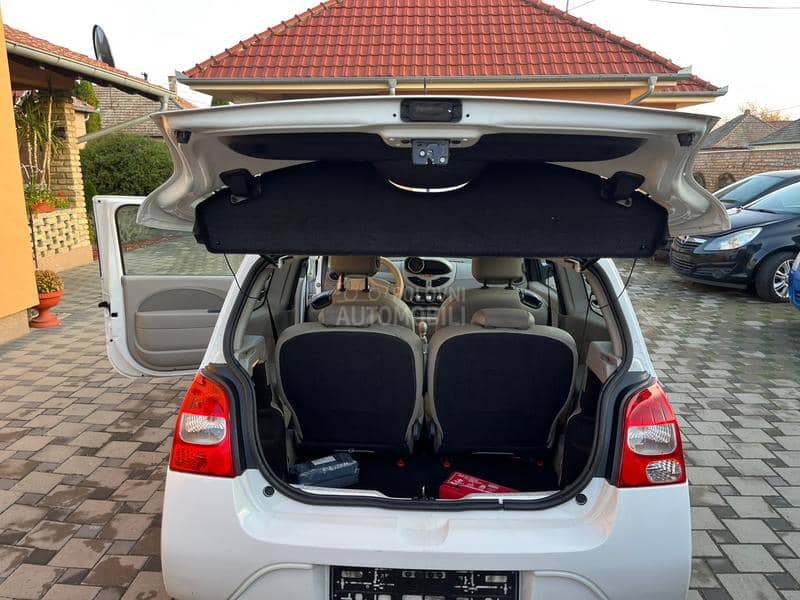 Renault Twingo 1.2 16 v