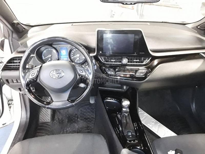 Toyota C-HR E.x.t.r.a