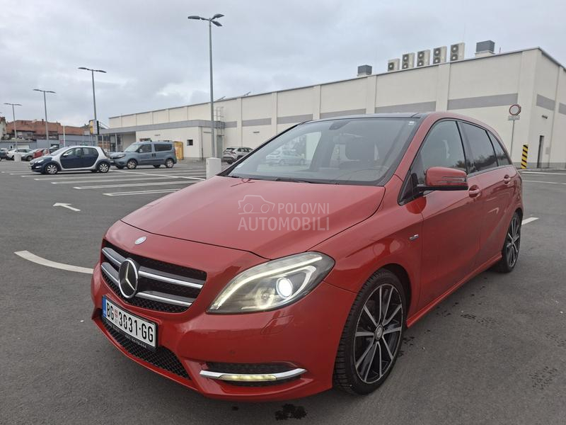 Mercedes Benz B 180 