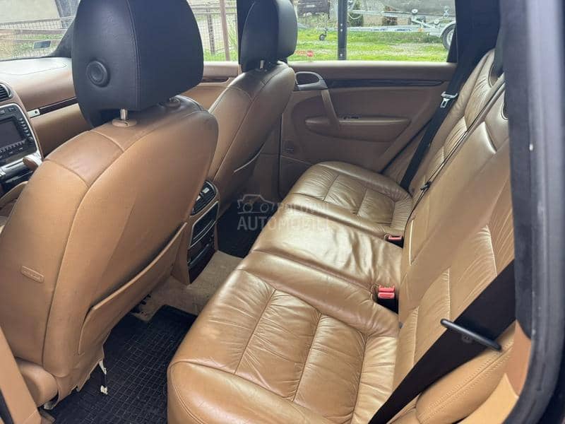 Porsche Cayenne turbo