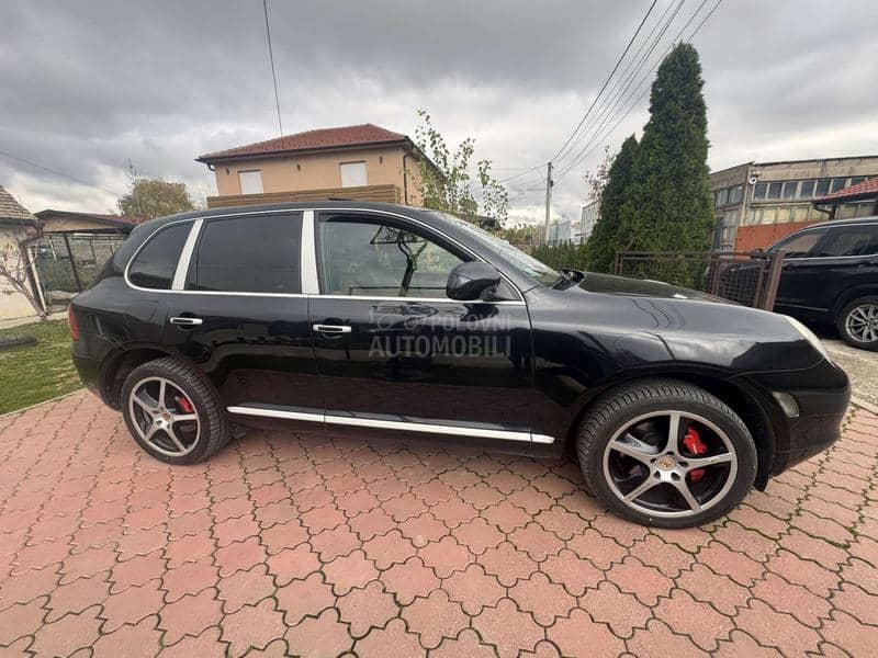 Porsche Cayenne turbo