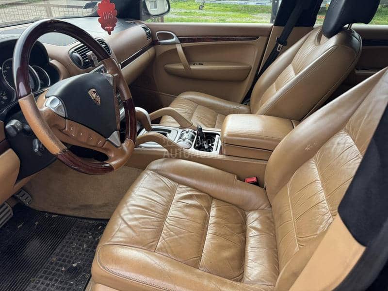 Porsche Cayenne turbo