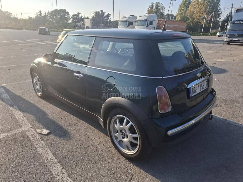 MINI Cooper 
