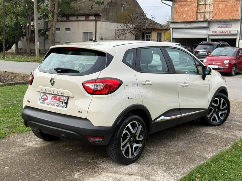 Renault Captur 1.5 DCI INTENSE NOV
