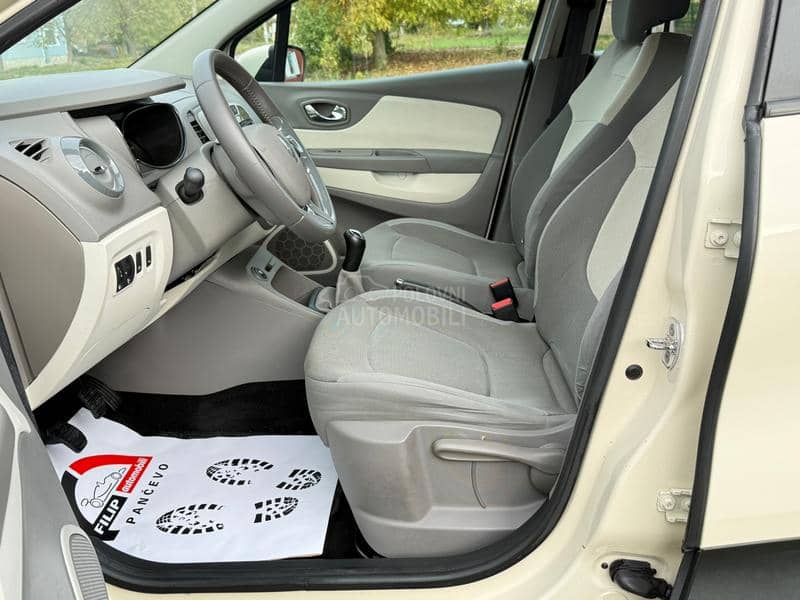 Renault Captur 1.5 DCI INTENSE NOV