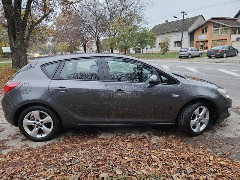 Opel Astra J 1.7 CDTI