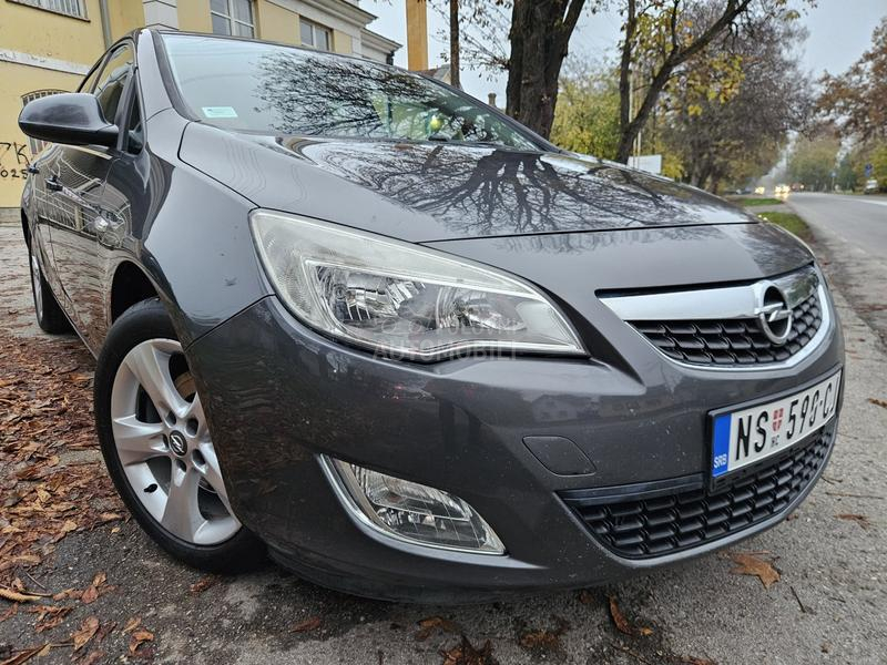 Opel Astra J 1.7 CDTI