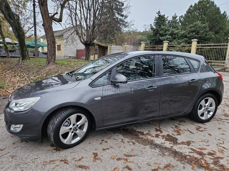 Opel Astra J 1.7 CDTI