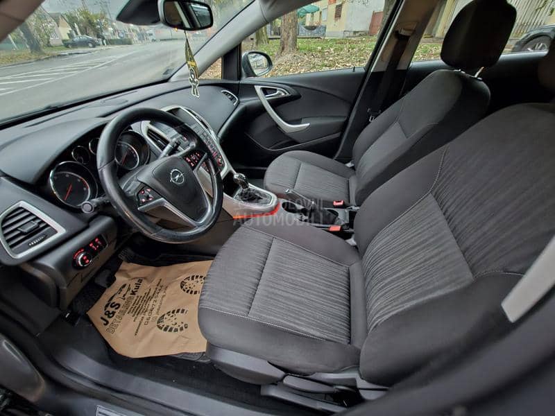 Opel Astra J 1.7 CDTI