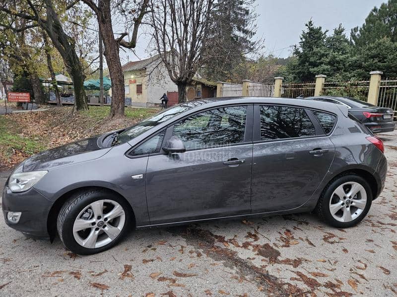 Opel Astra J 1.7 CDTI