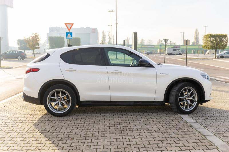 Alfa Romeo Stelvio Veloce 2.0 280
