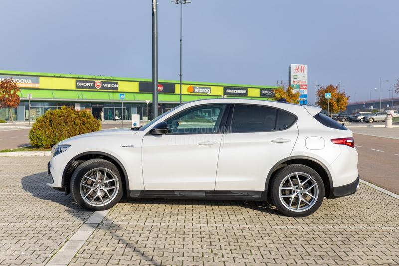 Alfa Romeo Stelvio Veloce 2.0 280
