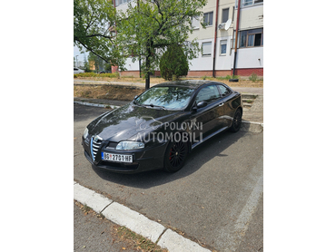 Alfa Romeo GT 