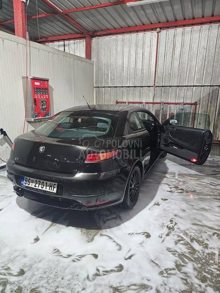 Alfa Romeo GT 
