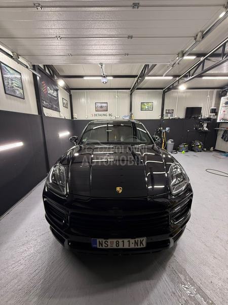 Porsche Cayenne E-HYBRID