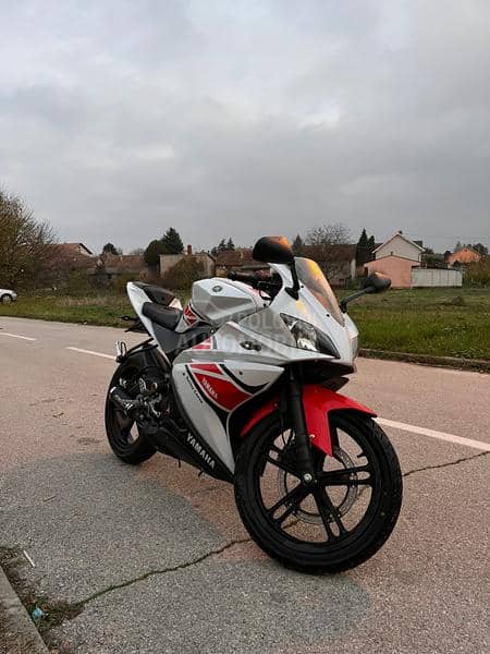 Yamaha r125