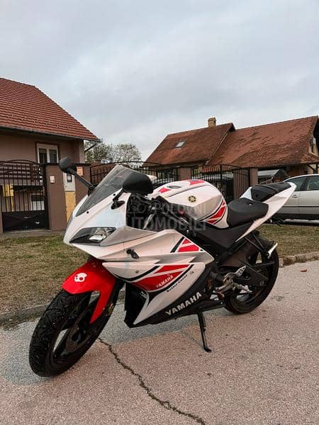 Yamaha r125
