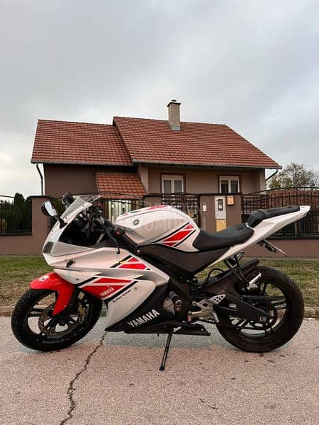 Yamaha r125