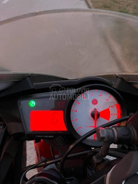 Yamaha r125