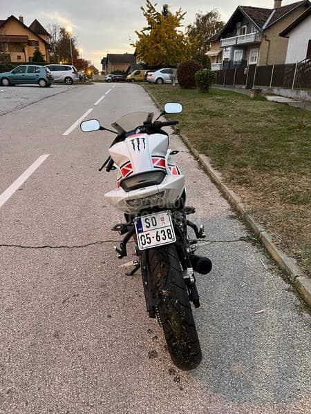 Yamaha r125