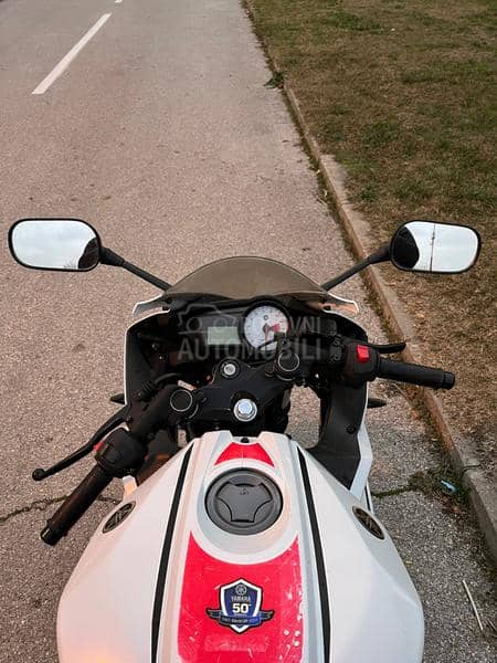 Yamaha r125