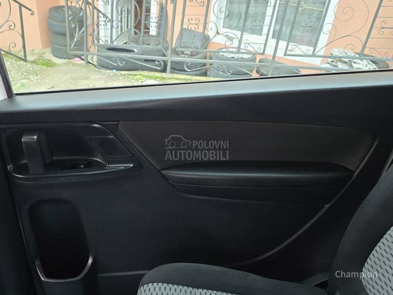 Volkswagen Sharan 2.0 TDI 7SEDISTA