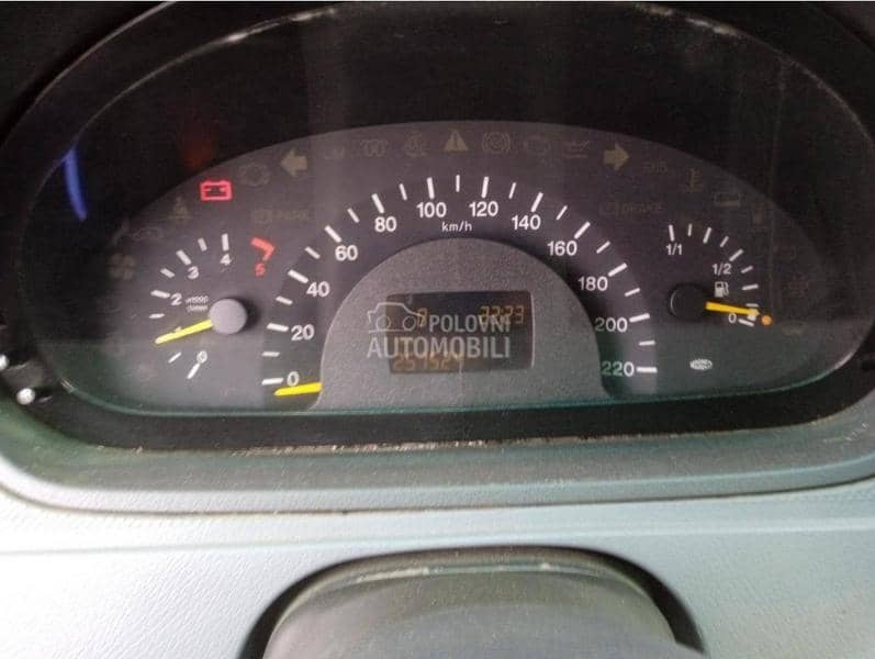 Mercedes Benz Vito 109