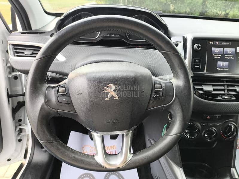 Peugeot 2008 1.2 STYLE RESTILE