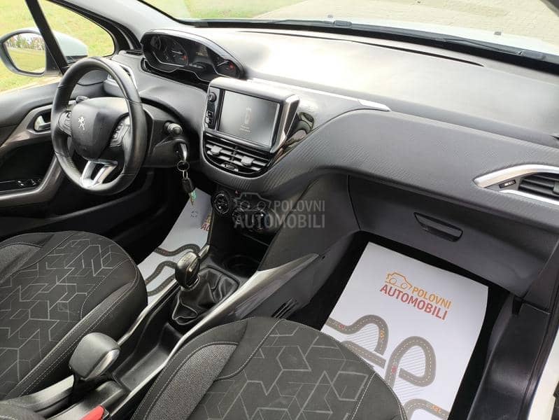 Peugeot 2008 1.2 STYLE RESTILE