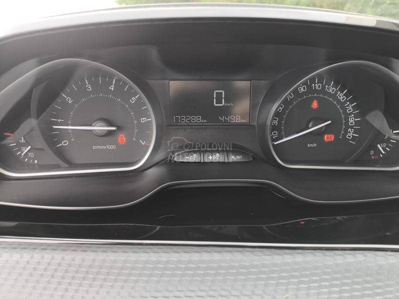 Peugeot 2008 1.2 STYLE RESTILE