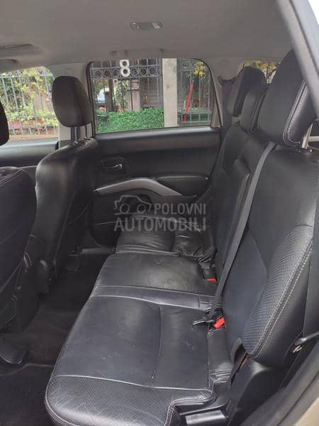 Mitsubishi Outlander 2.0DID INSTYLE