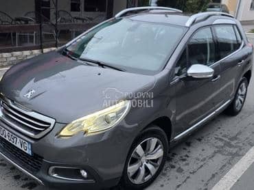 Peugeot 2008 1.2  PURETCH ALLURE