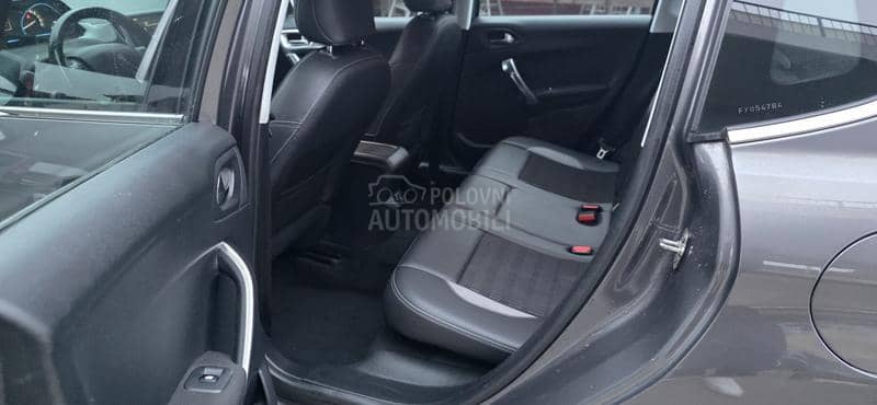 Peugeot 2008 1.2  PURETCH ALLURE