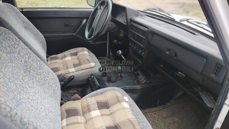 Lada Niva 