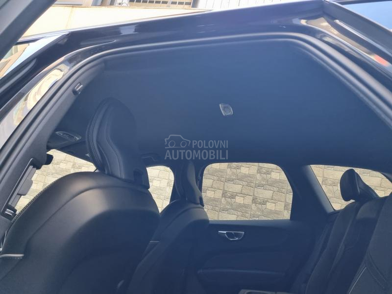 Volvo XC60 B5 Awd R-design