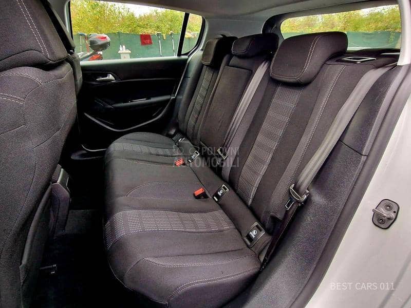 Peugeot 308 1.5HDI ALLURE