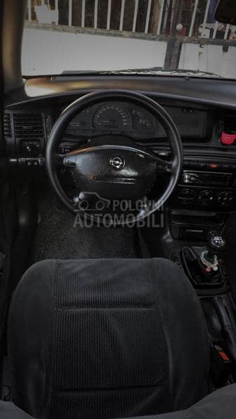 Opel Vectra B 