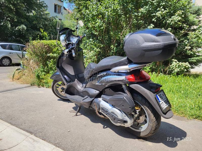 Piaggio Beverly 500