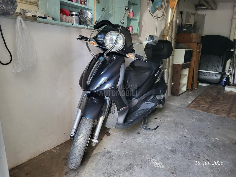 Piaggio Beverly 500