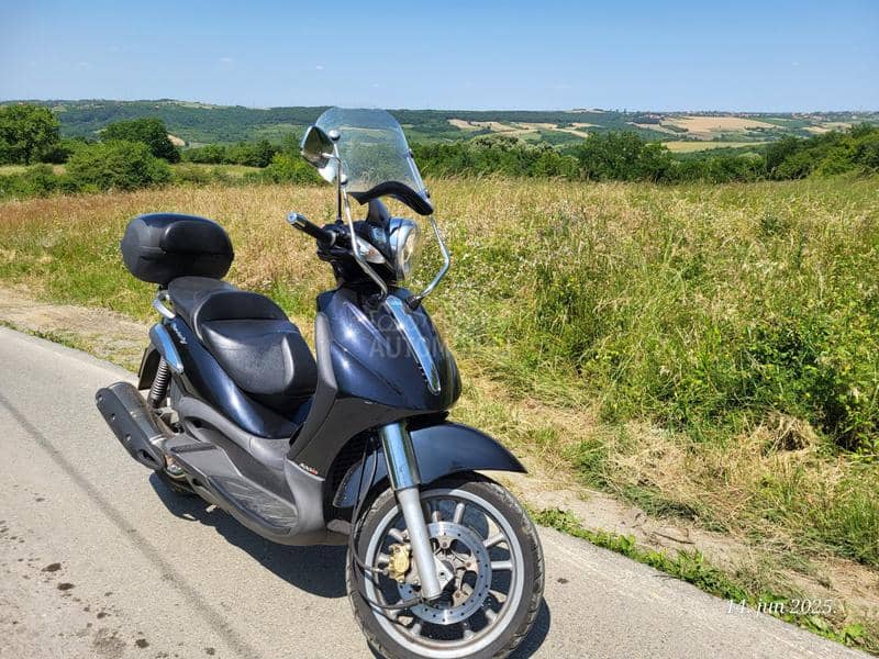 Piaggio Beverly 500