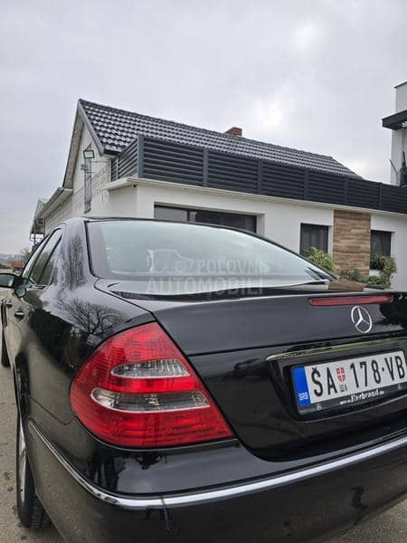 Mercedes Benz E 220 2.2