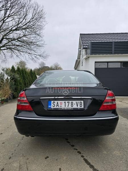 Mercedes Benz E 220 2.2