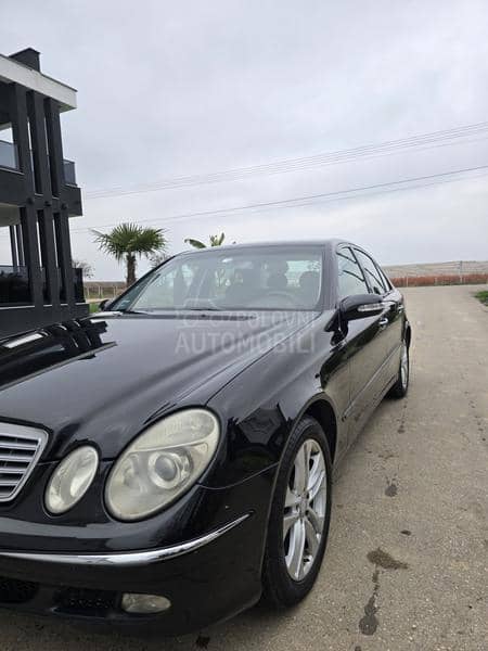 Mercedes Benz E 220 2.2