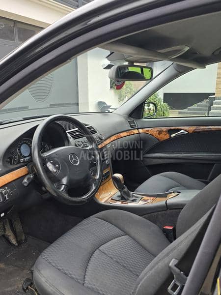 Mercedes Benz E 220 2.2