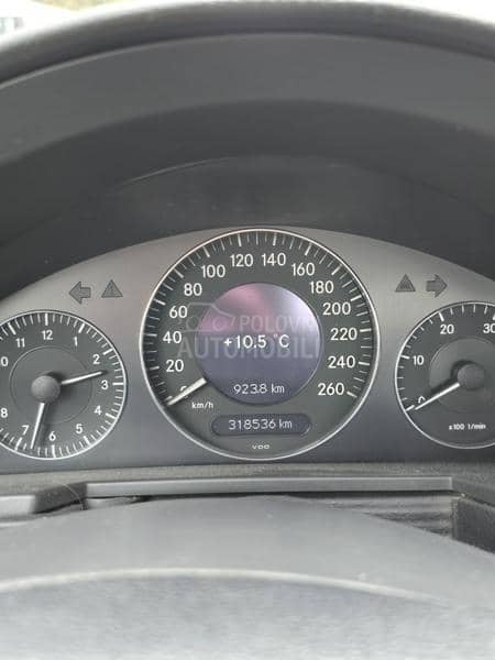 Mercedes Benz E 220 2.2