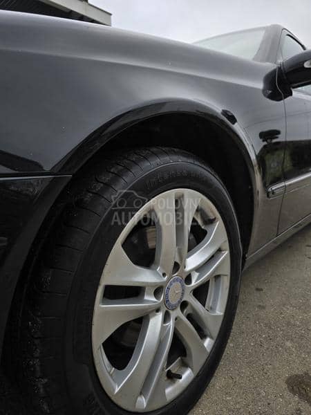 Mercedes Benz E 220 2.2