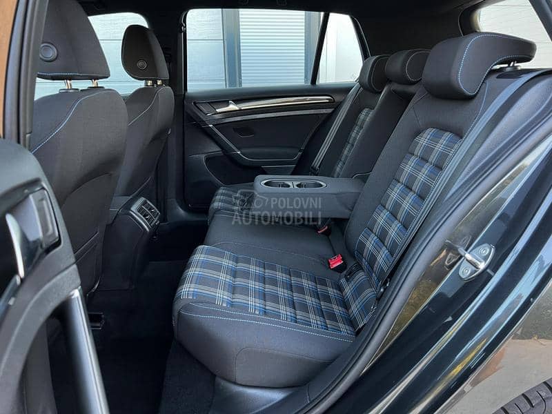 Volkswagen Golf 7 CH 136000 K M